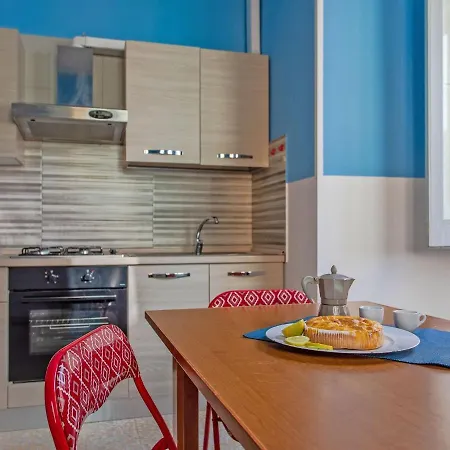 Vibrant Apartment In Giulianova Near The Centre * Giulianova