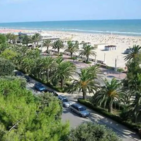 Vibrant Apartment In Giulianova Near The Centre Lejlighed Giulianova